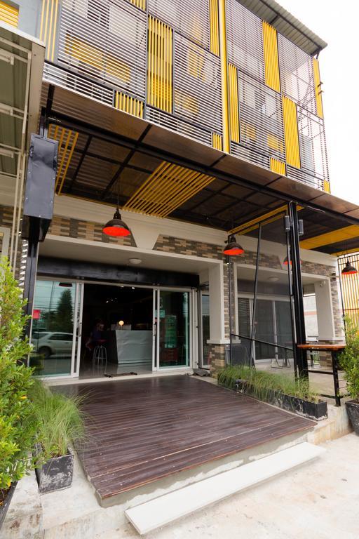 Oyes Hostel Krabi Exterior photo