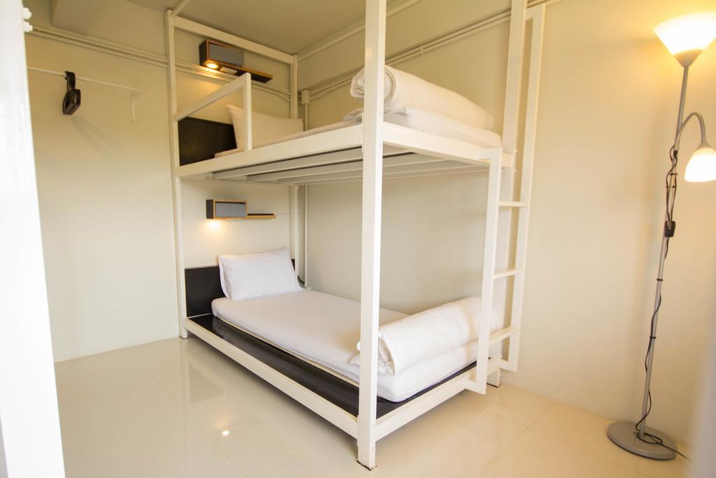 Oyes Hostel Krabi Room photo
