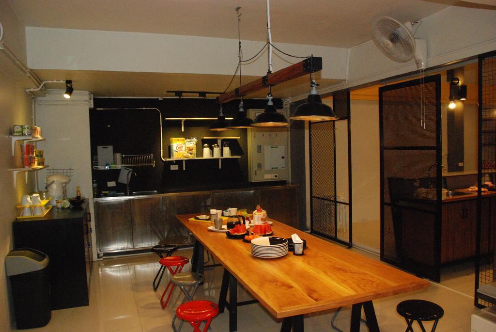 Oyes Hostel Krabi Exterior photo